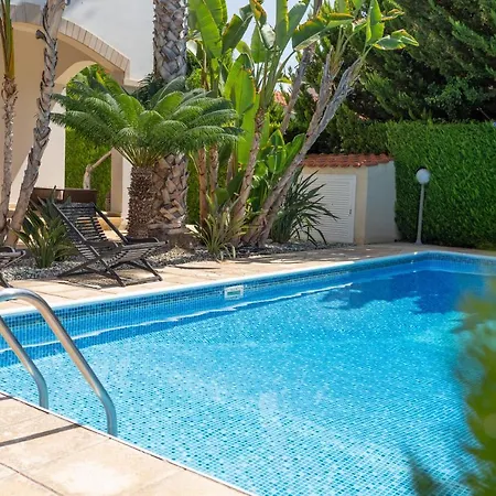 Villa Thalassa With Private Pool