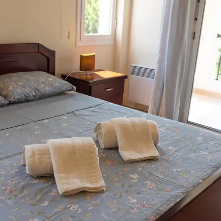 Villa Thalassa With Private Pool