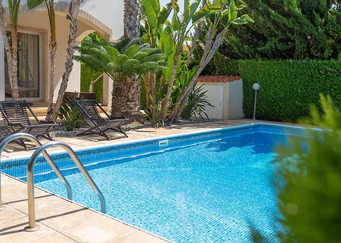 Villa Thalassa With Private Pool