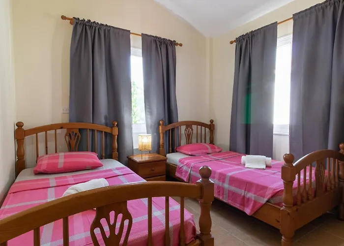 Thalassa With Private Pool Coral Bay