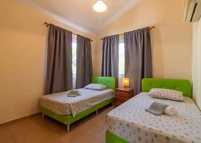 Thalassa With Private Pool *